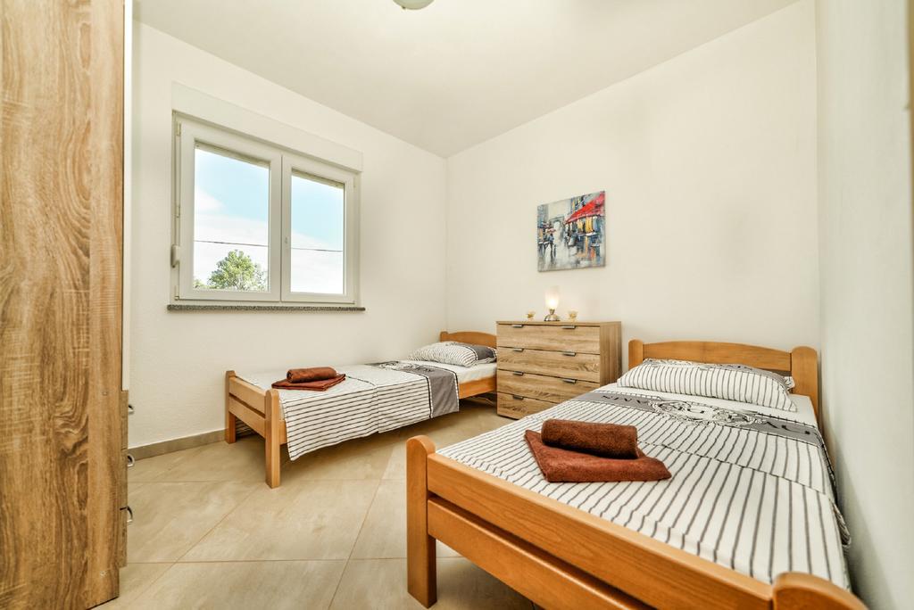 Apartment Una พูลา ภายนอก รูปภาพ