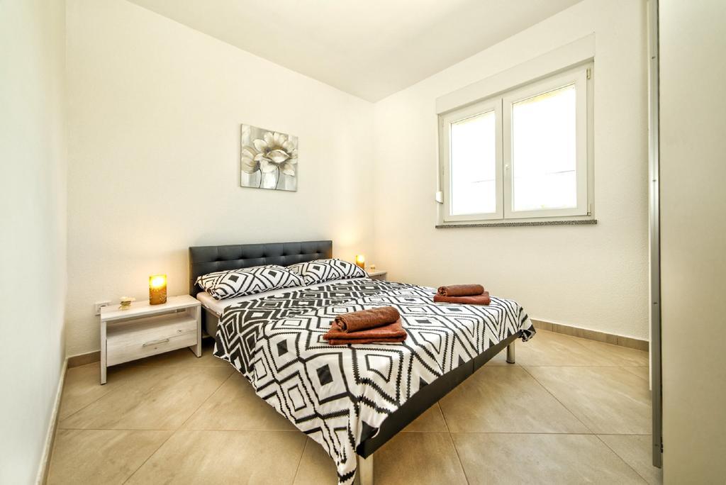 Apartment Una พูลา ภายนอก รูปภาพ