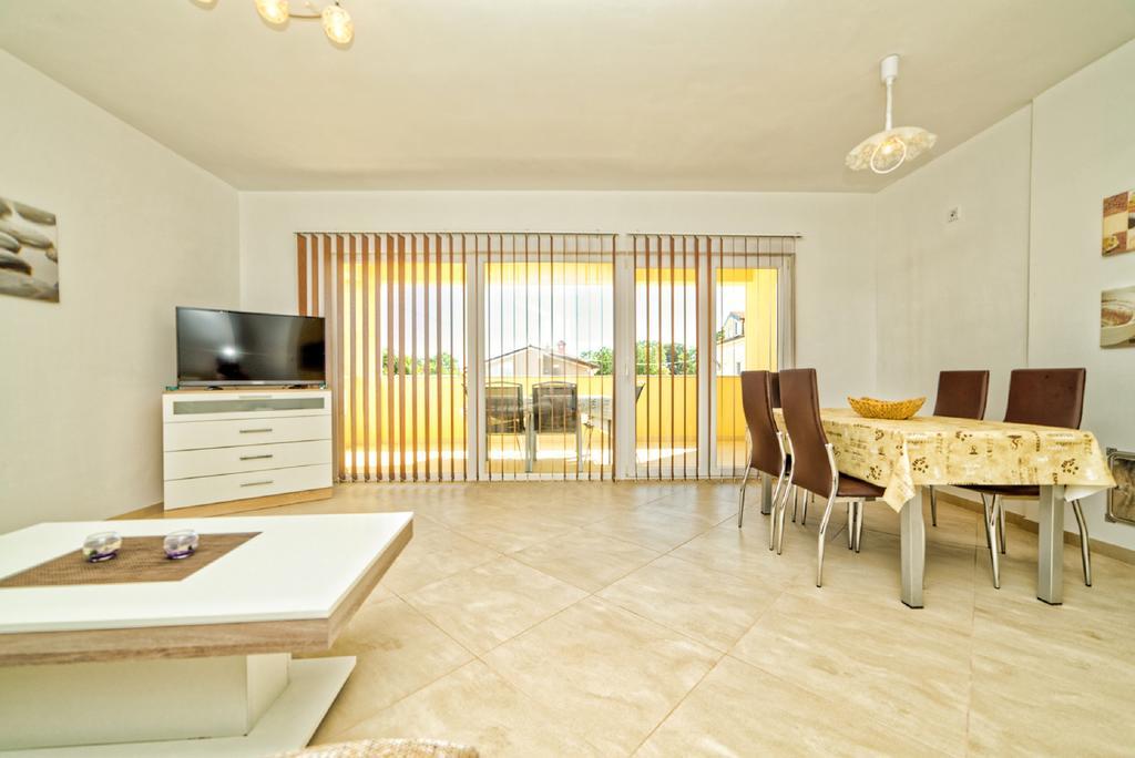 Apartment Una พูลา ภายนอก รูปภาพ