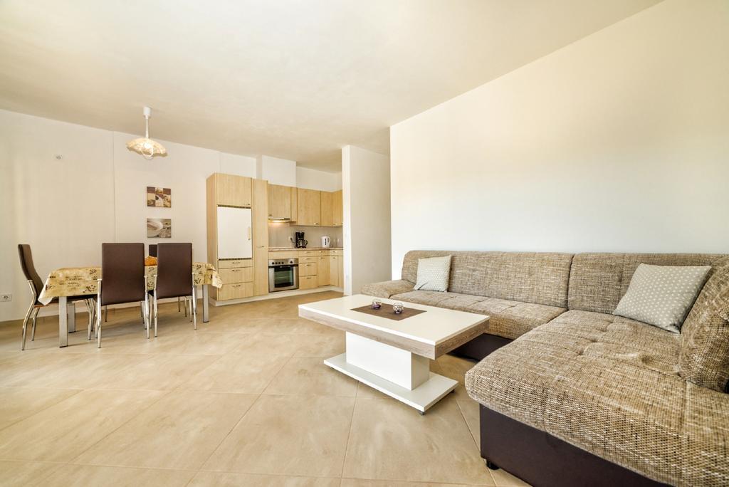 Apartment Una พูลา ภายนอก รูปภาพ